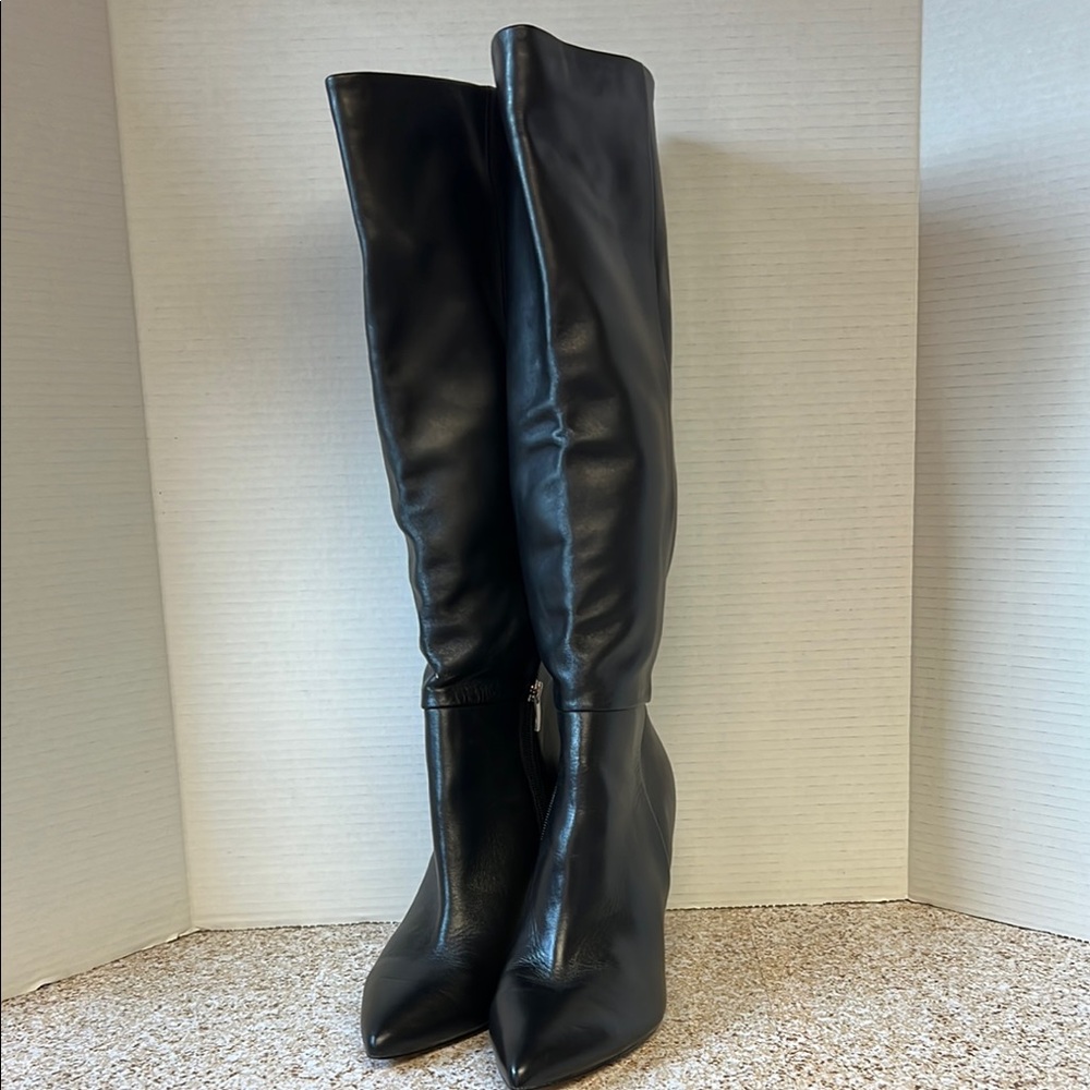 Chic Black Leather Knee-High Boots